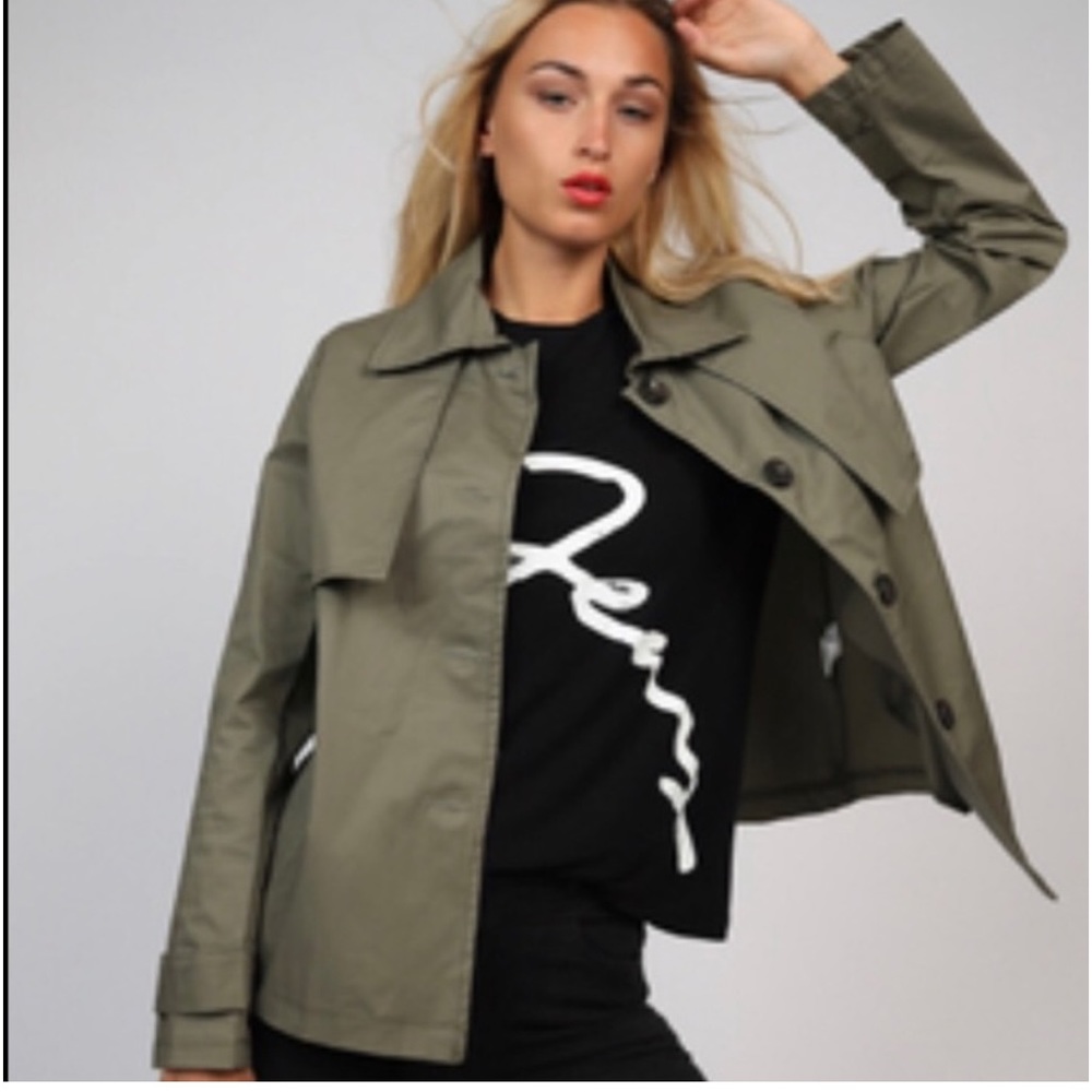 Zara Womens Basic Outerwear Big Button Short Tren… - image 3